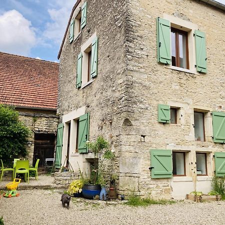 Rue De La Tour Du Pin Vila Fontaine-Française Exterior foto