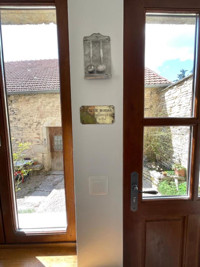 Rue De La Tour Du Pin Vila Fontaine-Française Exterior foto